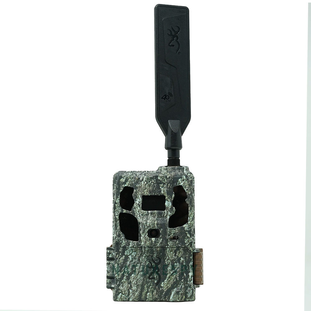 Browning Defender Pro Scout Max Solar front image